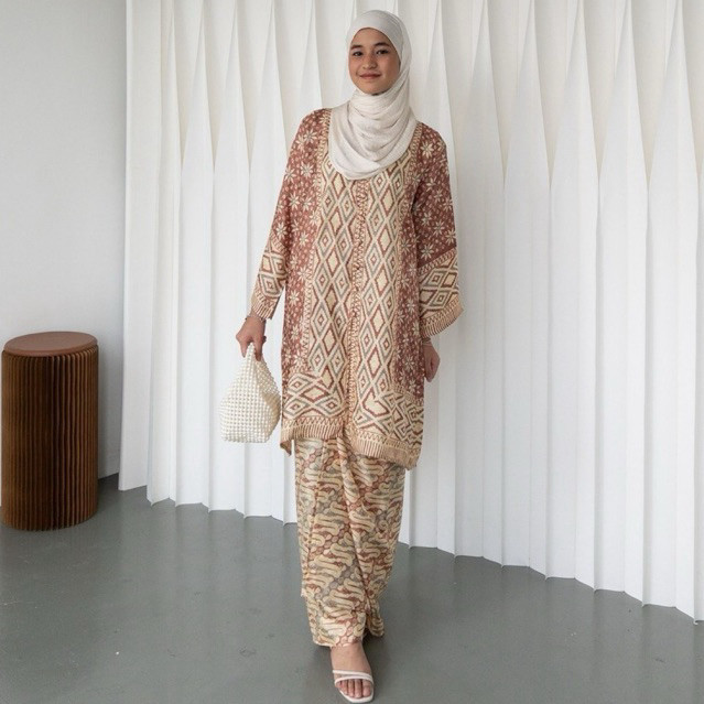 Adiva - Baju Kurung Kebaya Batik Pario Baru Kain Potongan Longgar - Kinanti Yara |6w8Ipf3x|