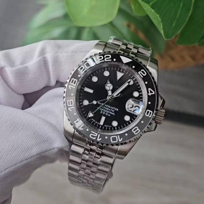 Seiko Mod With Jubilee Strap