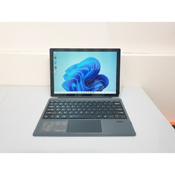 Microsoft Surface Pro 4 2in1 Core i5 Gen 6th Ram 8GB SSD 256GB 12inch 2K Gorilla Glass Win 10 Ori