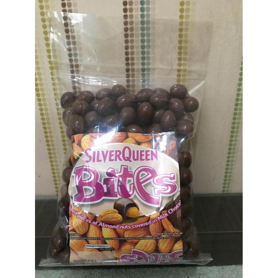 

Coklat Delfi Silverqueen Bites 250g AS85