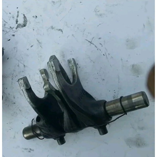 Fork Gear Shift Kuku Cakar Pindah Gigi Rasio Honda Cb100 Cb125 Cb 100 Cb 125 Gl100 Gl125 Gl 100 Gl 1