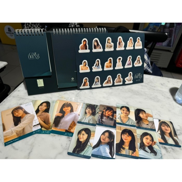

Ready A CAZE OF DREAM JKT48 CALENDAR 2025
