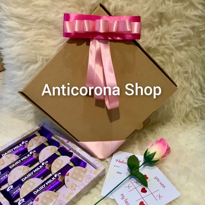

HAMPERS COKELAT VALENTINE / GIFT BOX COKELAT / CADBURY DAIRY MILK