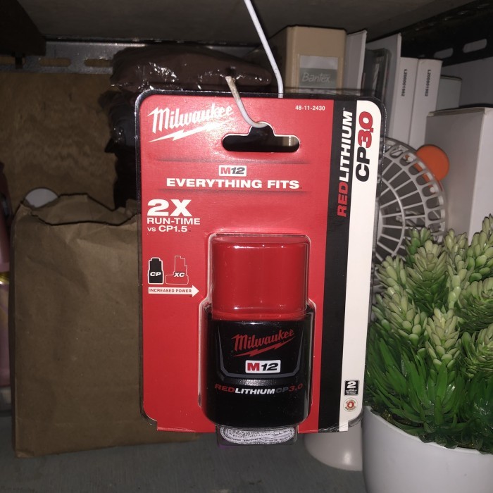 baterai Milwaukee m12