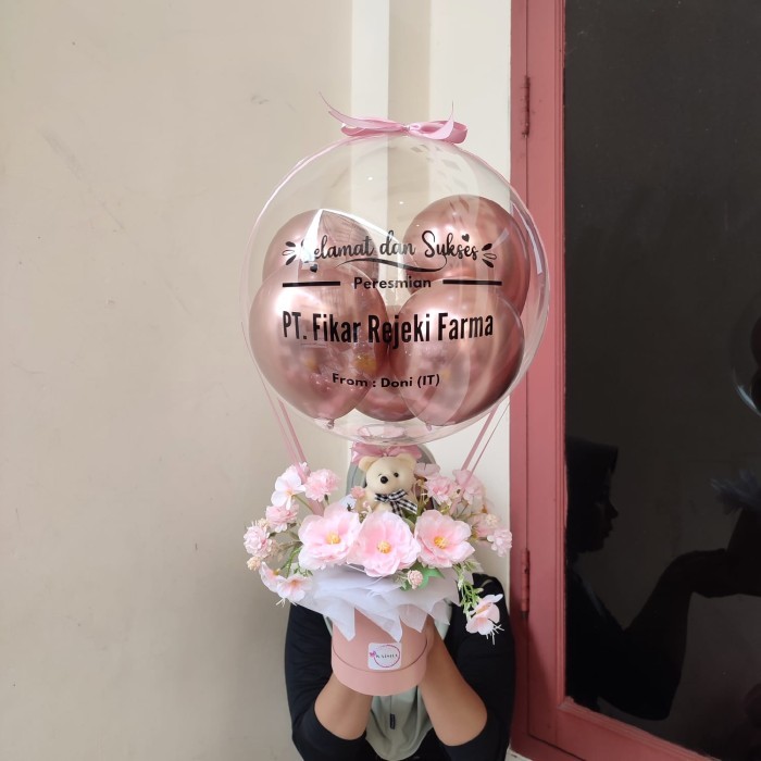 

BUCKET BALON SMALL BUNGA ARTIFICIAL BONEKA SMALL KADO WISUDA OPENING