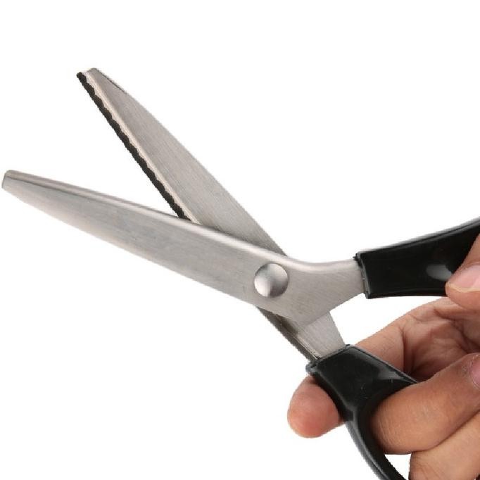 

Pinking Shear/Gunting Zig Zag Size 9