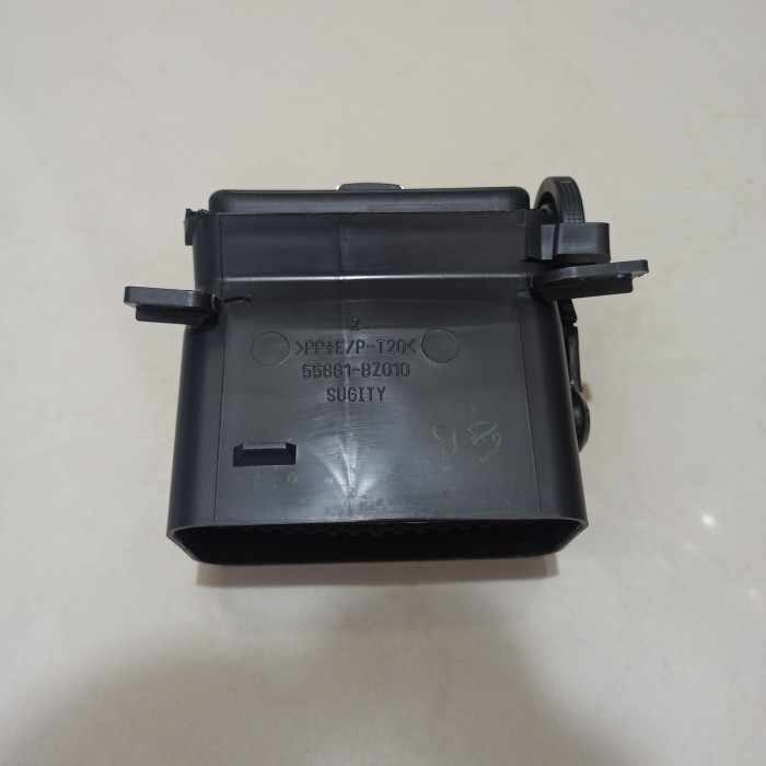 Kisi Kisi Ac Depan Samping Avanza Vvti Xenia 2004-2010 Original