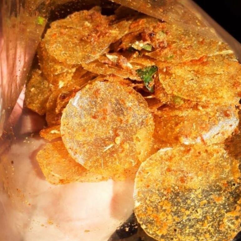 

Discount 1Kg Keripik Kaca / Kripik Kaca / Kripca / Pikca Pedas Daun Jeruk Grosir