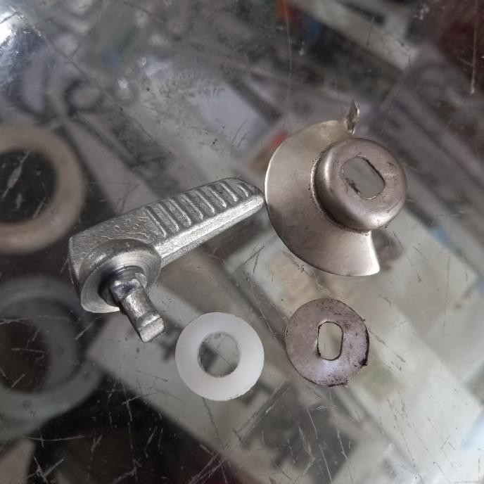 Diskon kuncian kunci tutup mesin vespa pts partB Kualitas Baik