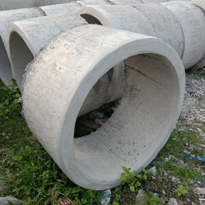 BUIS BETON RESAPAN SPICTENK 80CM X 50CM