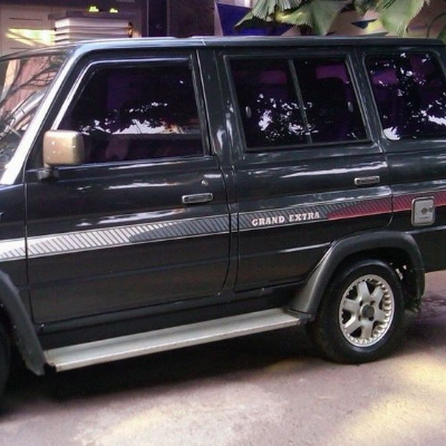 stiker samping mobil kijang lgx krista grand extra