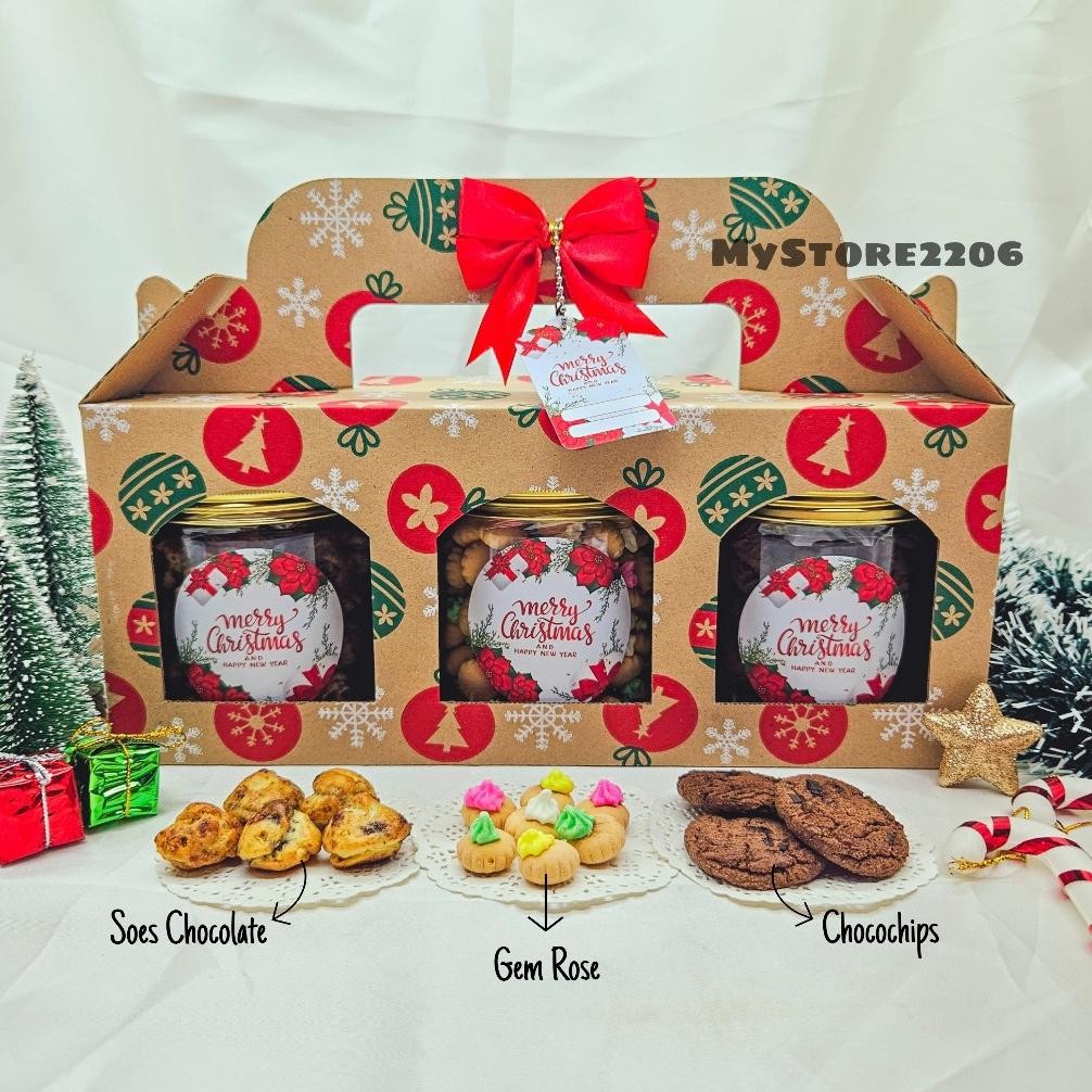 

TERLARIS Hampers Parcel Natal 2024 Cookies Kue Kering Choco Chips, Gem Rose, Soes Chocolate isi 3 Jar 600ml / Hampers Merry Christmas yt-