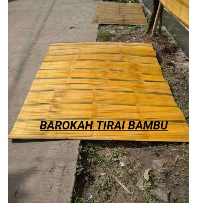 Kirai bambu pernis atau plitur warna kuning tirai bambu
