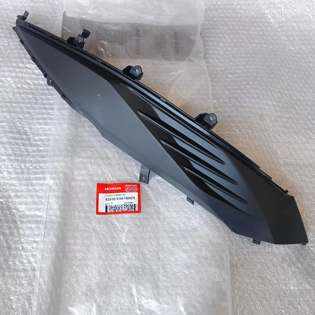 Cover R Body Side Vario 110 Fi AHM 83550-K46-N00ZA