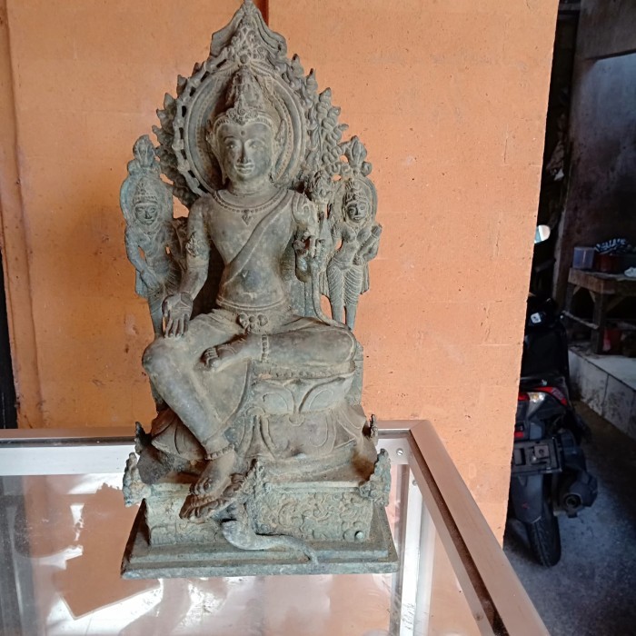 Sani - Patung Budha Perunggu Tua