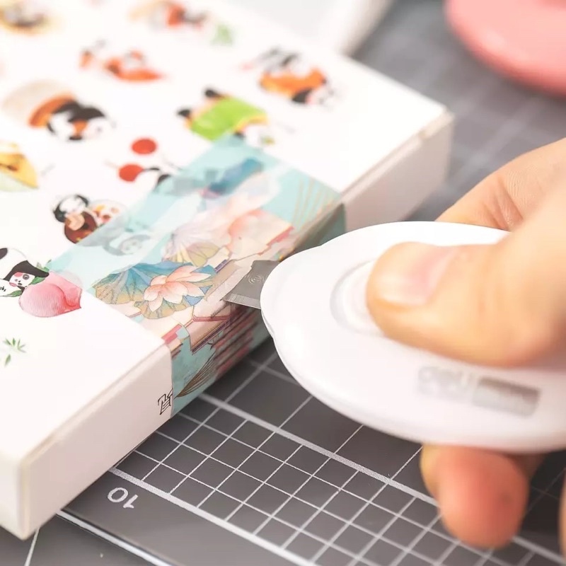 

Mini cutter portable traveling pemotong kertas gantungan kunci multifungsi
