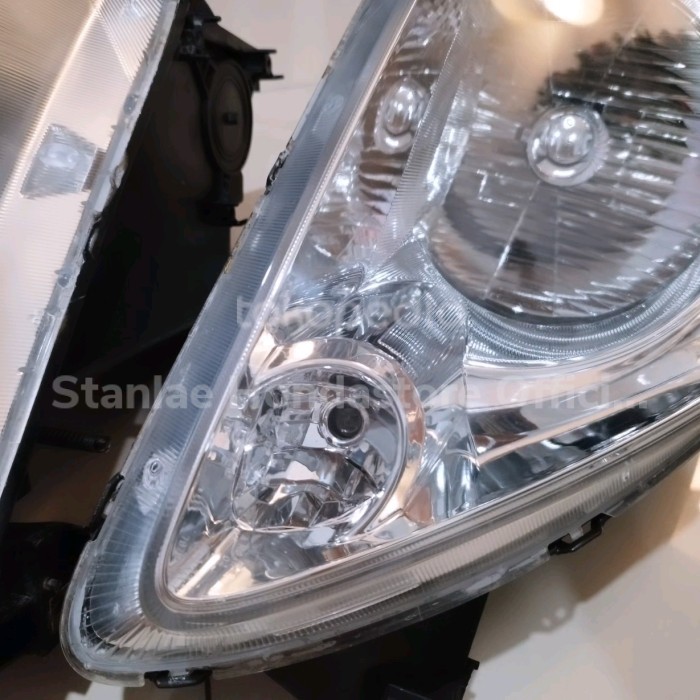 HEADLAMP CRV GEN 2 RD4 2002-2004 CBU