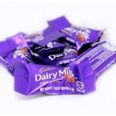 

ECER || Cadbury Dairy milk mini asli Malaysia 4.5 Gram / YS.OLSHOP2020