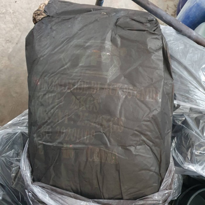 TP Oker Hitam / Iron Oxide Black - 25 kg