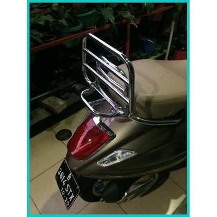 backreck vespa primavera , sprint 140BZ4 onderdil
