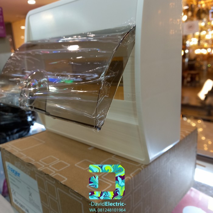 BOX MCB 8 GROUP OUTBOW HAGER VS108TVA