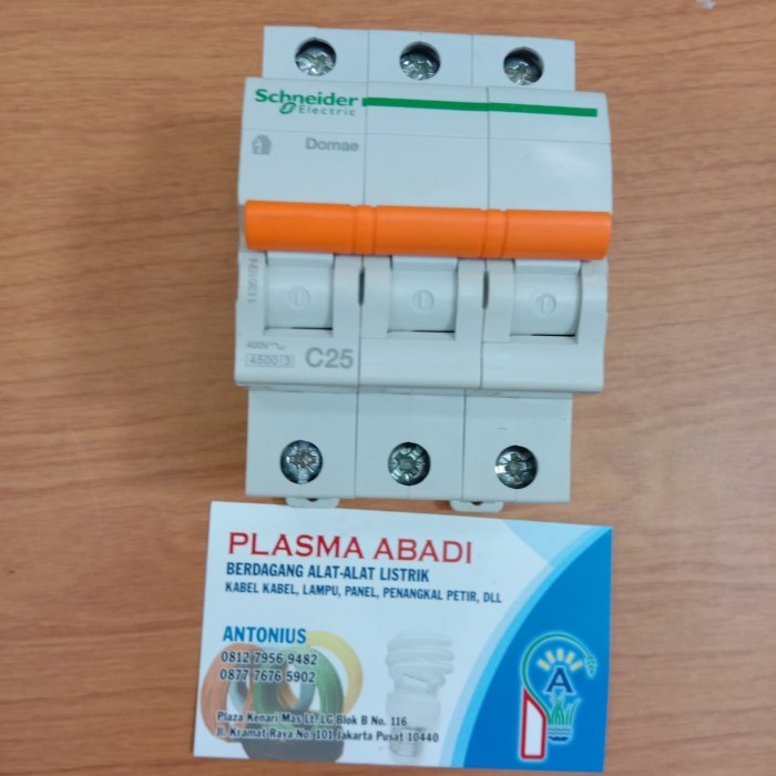 MCB DOMAE SCHNEIDER 3 PHASE 25 A
