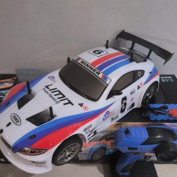 Rc Drift Skala 1:10 2.4 Ghz / Mobil Remote Control Besar Racing Drift