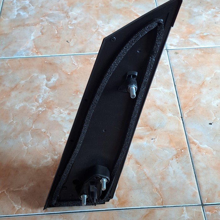 Kaki dudukan spion Innova 2004-2015 kanan
