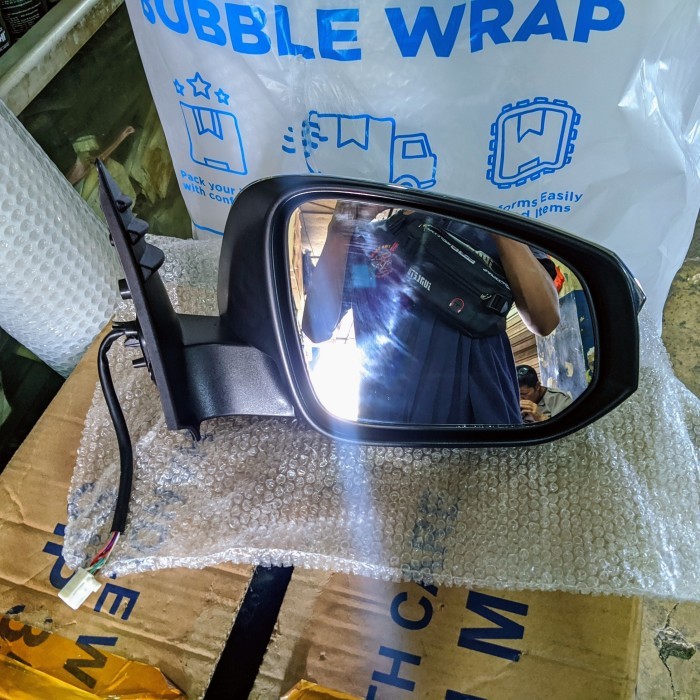 Spion Toyota Hilux 2016-2022 kanan original