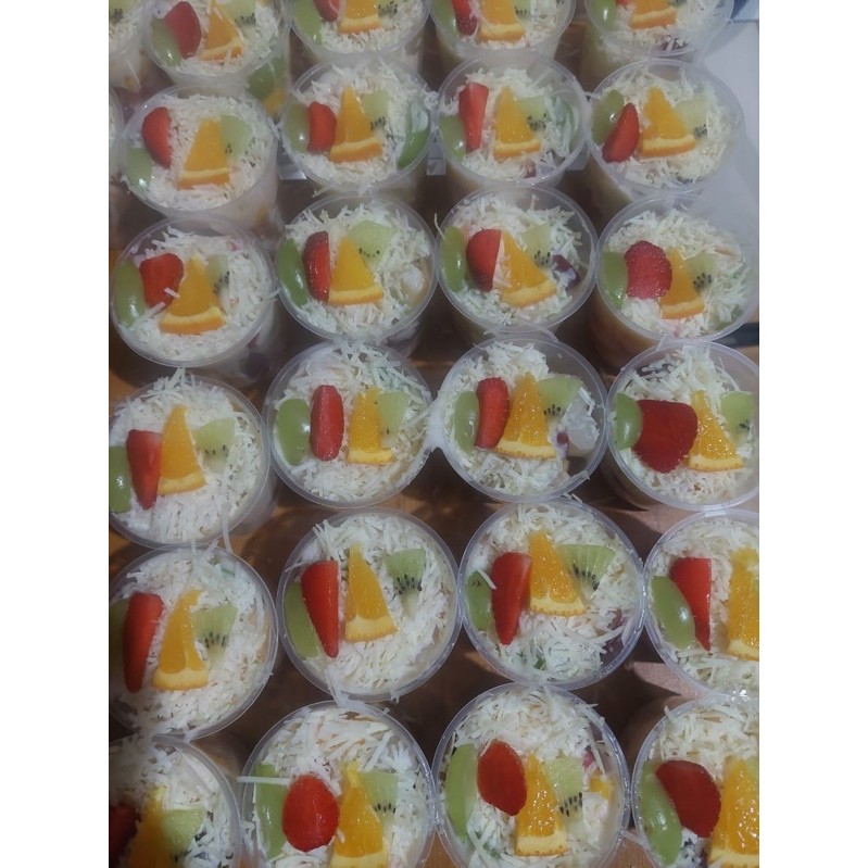 

Salad buah ukuran 150 ml