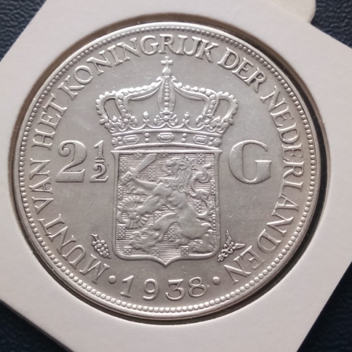 Koin Netherlands 2 1/2 Gulden Wilhelmina Rambut Kasar 1938 Terbaik