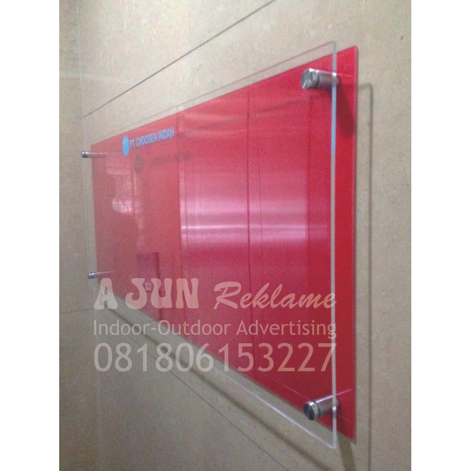 

PAPAN PENGUMUMAN ACRYLIC IS81