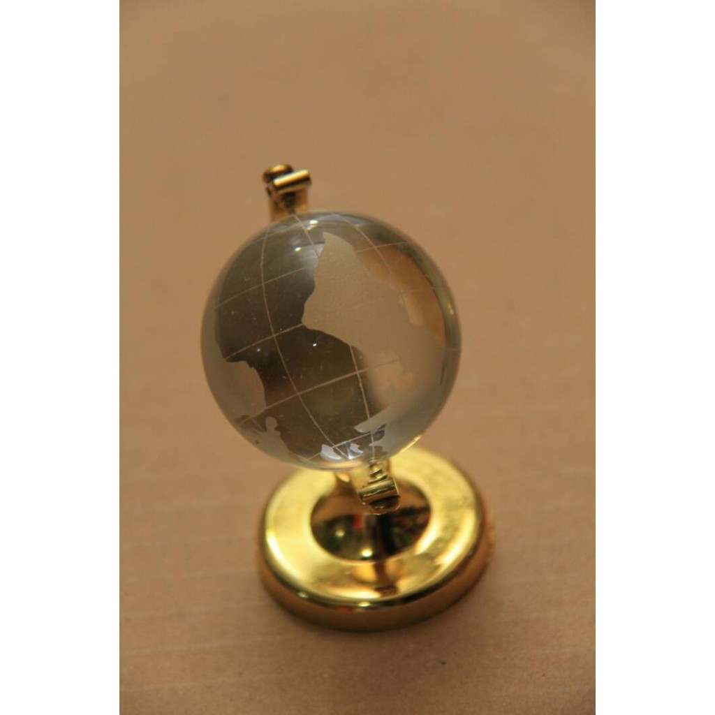 

BOLA DUNIA / GLOBE BAHAN KRISTAL ( ATRIBUT FENGSHUI )