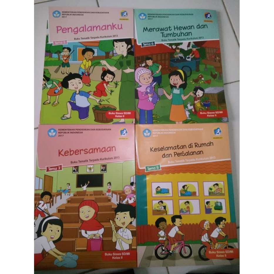 

Buku kurikulum kelas 2 tema 5,6,7,8. ( 1 set)