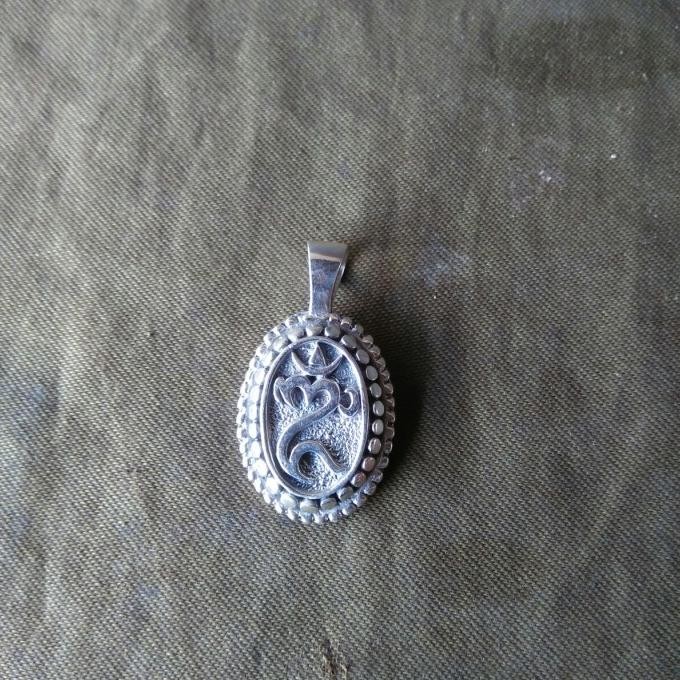 #####] Liontin Omkara Bali silver 3