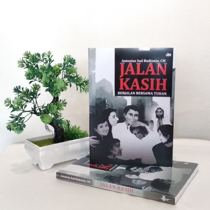 ```````] Buku Jalan Kasih Berjalan Bersama Tuhan Rohani Katolik
