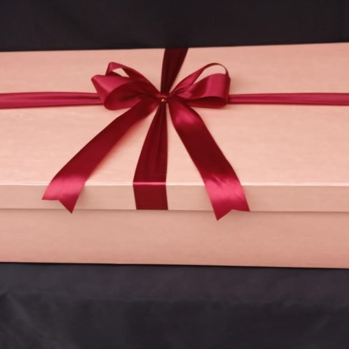 

kotak kado 70x50x40cm berpita