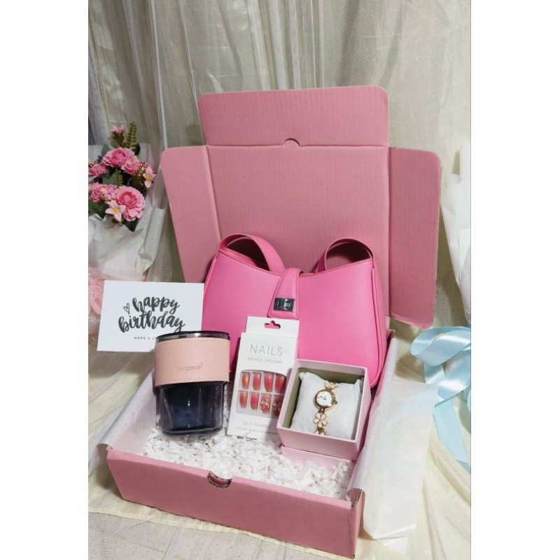 

Gift box/kado unik/kado special/hampers cewek