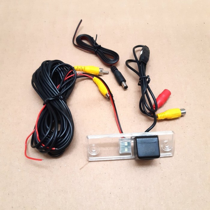 Cuci Gudang Camera Mundur Oem Inova Dengan Tv Mobil Universal