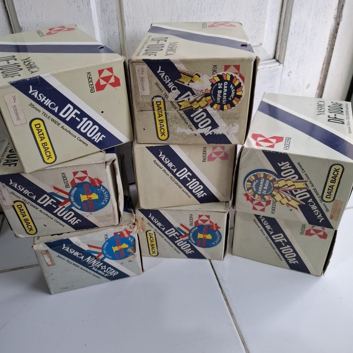 Kamera Analog Yashica DF 100 AF / Yashica Ninja Star Tele Wide NOS