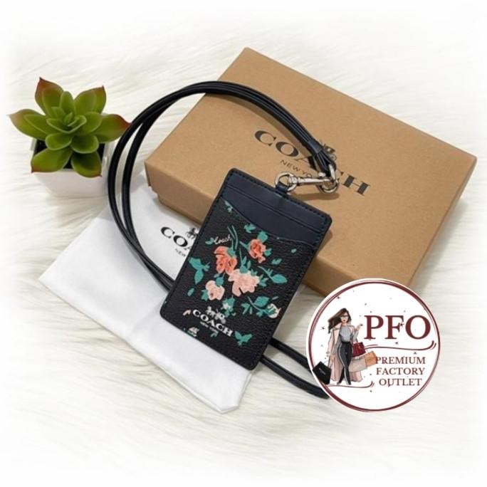 

Gantungan Lanyard CH 91792 Rose Bouquet Print Midnight Navy