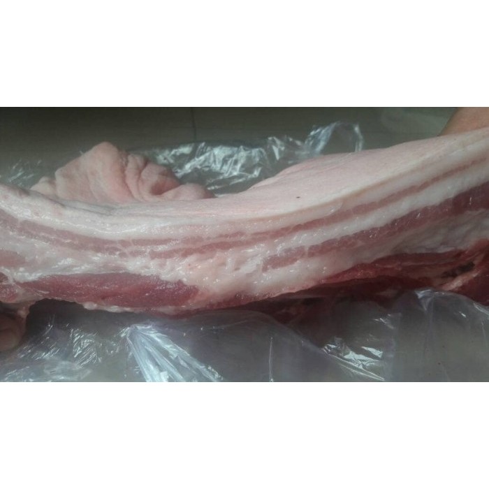 Daging Babi Samcan / Pork Belly (1 Kg)