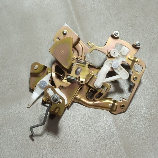 DOORLOCK PINTU SLIDING DOOR BAGIAN KANAN NISSAN SERENA C24 HWS