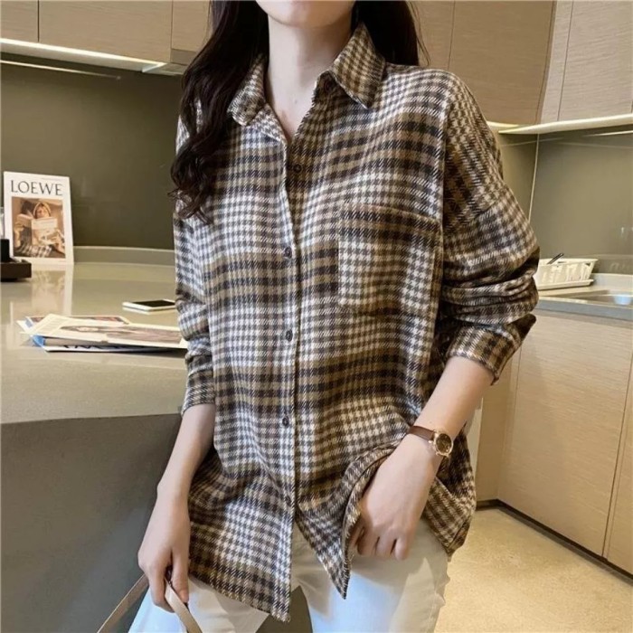Kemeja Flanel Wanita Jumbo Oversize Lengan Panjang Kotak Outer Korea