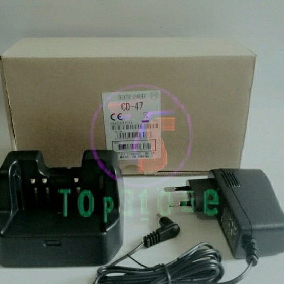 charger CD47 Charger YAESU/VERTEX FT 270R VX160 VX180 VX231