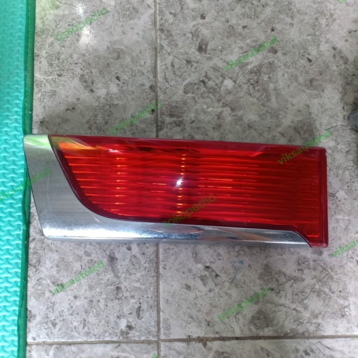 stoplamp bagasi Nissan Evalia