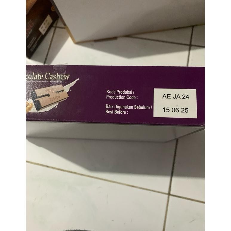 

CR - coklat cashew 1 dus isi 4 pak TERLARIS