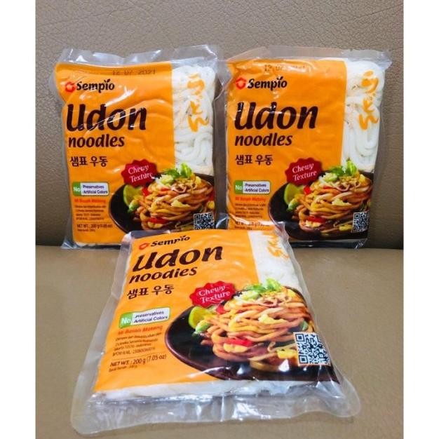 

Sempio Fresh Udon Noodle / E Tebal / E Udon Instant 200 Gr Korea