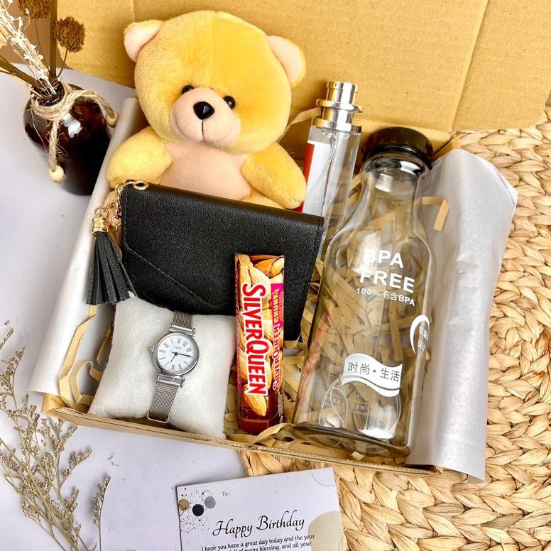 HAMPERS ULANG TAHUN CEWEK KADO WISUDA KADO ULANG TAHUN CEWEK HAMPERS NATAL HAMPERS LEBARAN