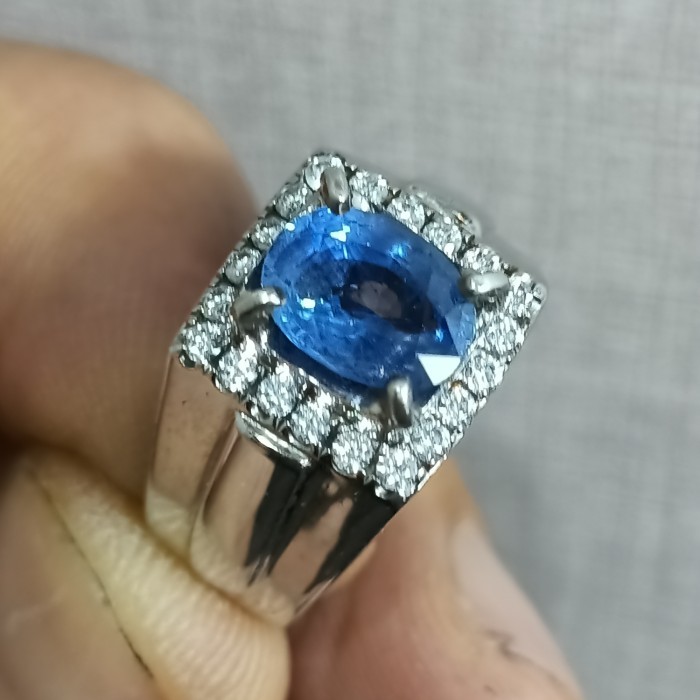 

Farizal - Batu Blue Safir Srilanka No Ruby Berlian Tsavolit Pirus Mesir Persia